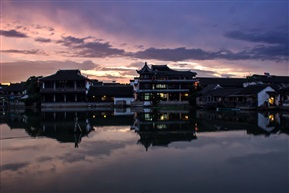 古镇霞光