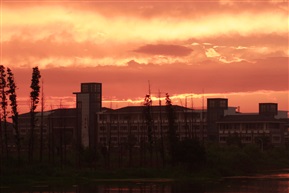 夕阳红云