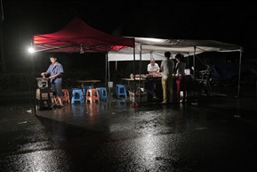 雨夜排挡