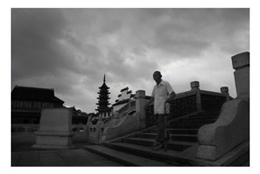 古镇千灯一角