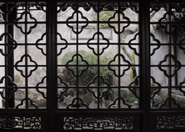 窗中景