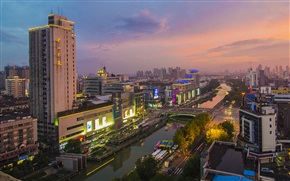 娄江两岸