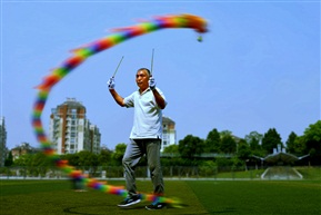 空竹彩龙舞