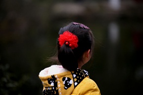 靓丽梳妆