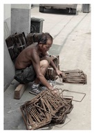 《高温下的建筑工》