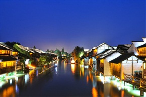 古镇夜色