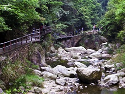 天台山涧古拱桥