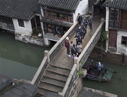 《指点》