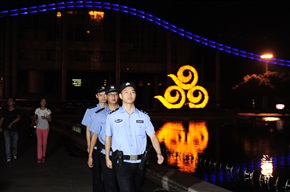 夜巡