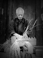 编草鞋