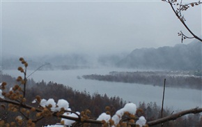 雪后的山水