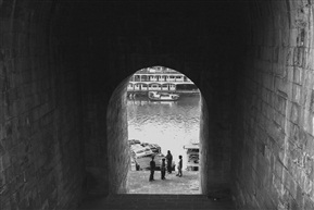 码头城门洞
