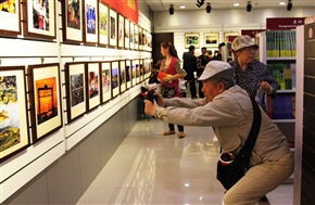 “不老的歌”摄影展