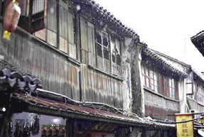 雨中锦溪