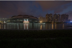 昆山体育馆夜景