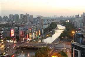 旁晚美景