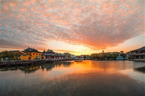 《古镇夕阳》