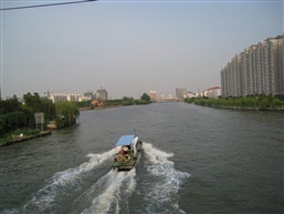 劈波斩浪