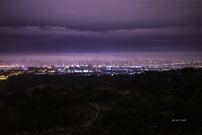 夜襲
