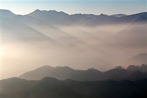 天姥山风光