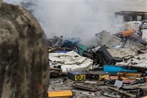 《重锤出击打击非法捕捞》