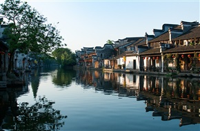 傍水人家