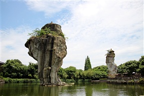 奇峰异岭