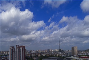 台风前沿的云（2）
