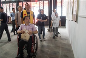 《鉴赏》