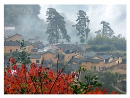 《秋到古村》