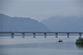 山、桥、湖