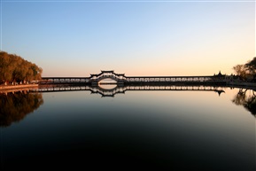 傍晚的廊桥—2