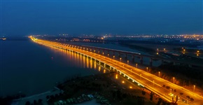 跨湖大桥