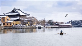 雪后古莲寺