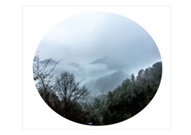 轻雾远山黛色图