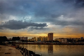 雷雨后