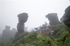 贵州行——烟雨梵净山2