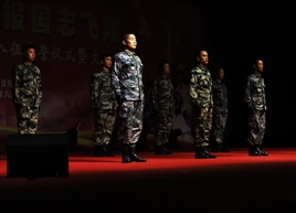 擒拿表演