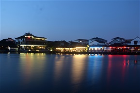 古镇夜景