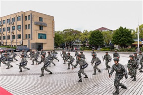 组图：大练兵2