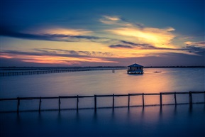 夕阳淀山湖