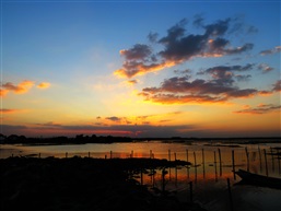 日落万千湖