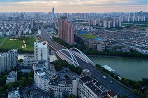 前进路玉峰大桥段