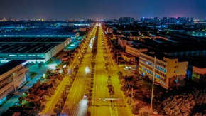 夜色下的沿沪大道