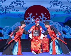 《告斧头》