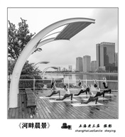 《河畔晨景》