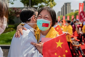 逆行者凯旋归来