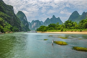 《漓江山水》