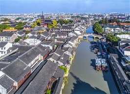 千灯河畔