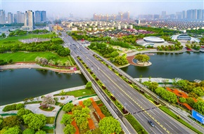 《城市之春》